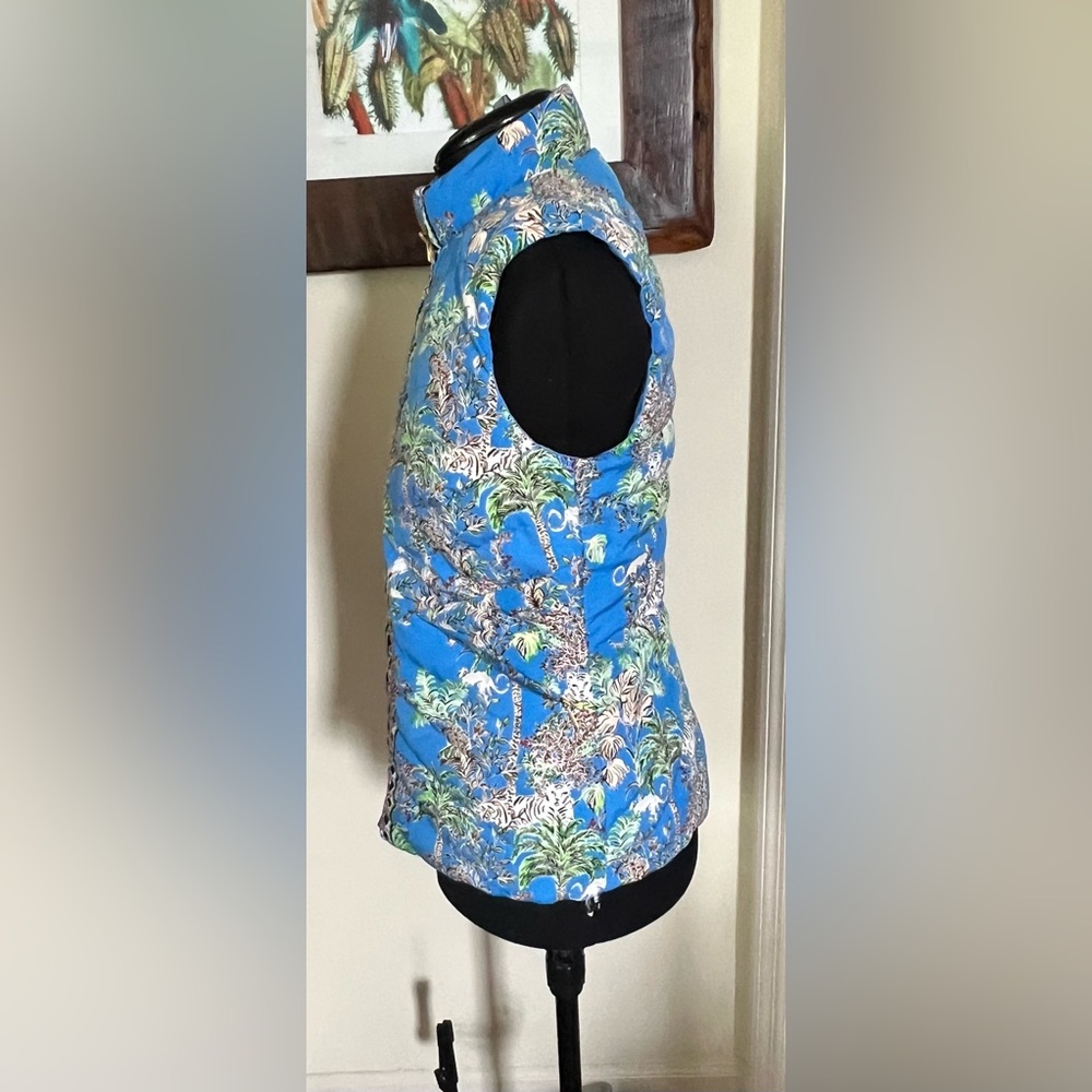 NWOT Lilly Pulitzer Tropical Blue/Animal Print Reversible Vest - Picture 2 of 8